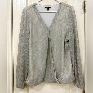 Alfani Womens Gray Long Sleeve V Neck Top. Size XL.